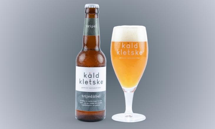 kald kletske trijedubel flesje en glas kald kletske trijedubel flesje en glas